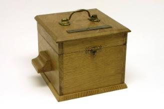 Gavel Sounding Block