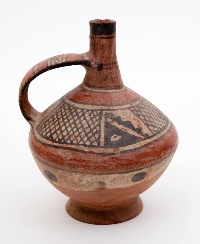 Huari Bottle