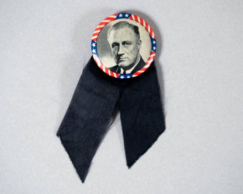 Franklin D. Roosevelt Commemorative Button