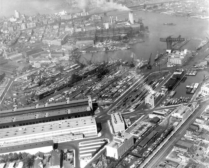 Aerial view of the U.S. Navy New York Naval Shipyard on 15 April 1945.  By USN - Official U.S. …