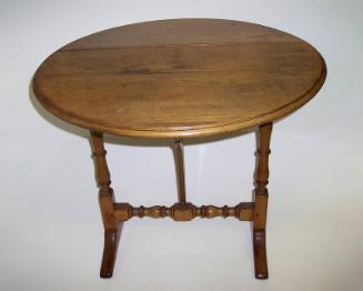 Butterfly Drop Leaf Trestle Table