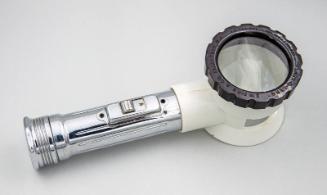 Flash-O-Lens Illuminated Magnifier